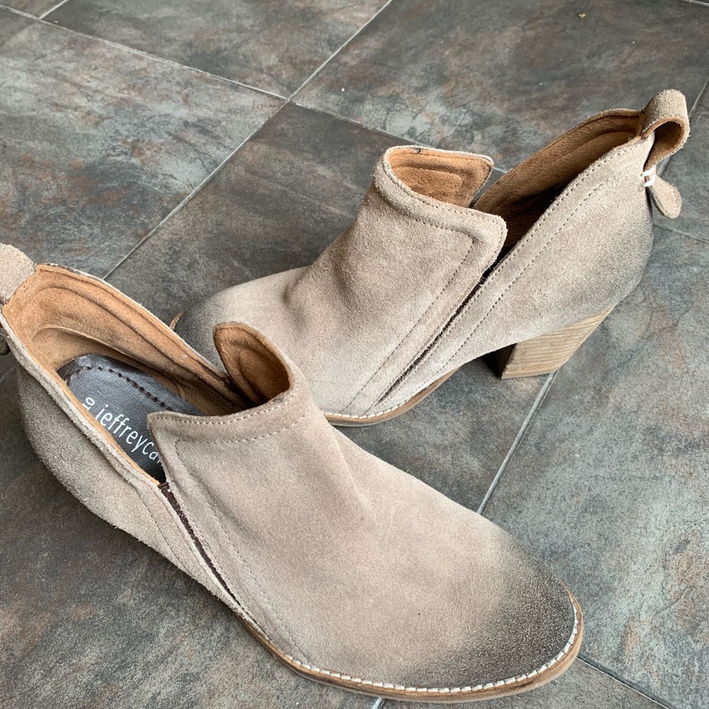 Jeffrey campbell booties size 10
